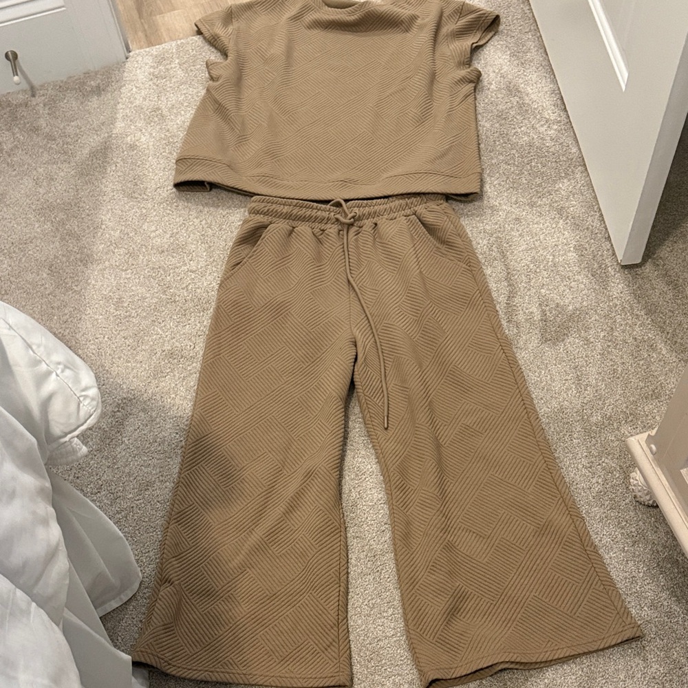 Stylish Women's Brown Wide Leg Pants & Top Set